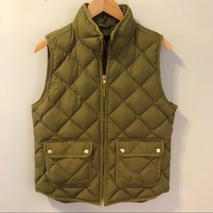 J CREW Puffer Vest, M
